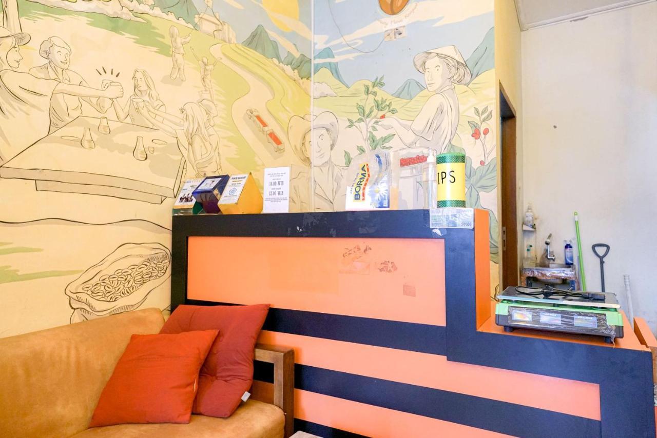 Reddoorz At Buah Batu 5 Hotel Бандунг Екстериор снимка