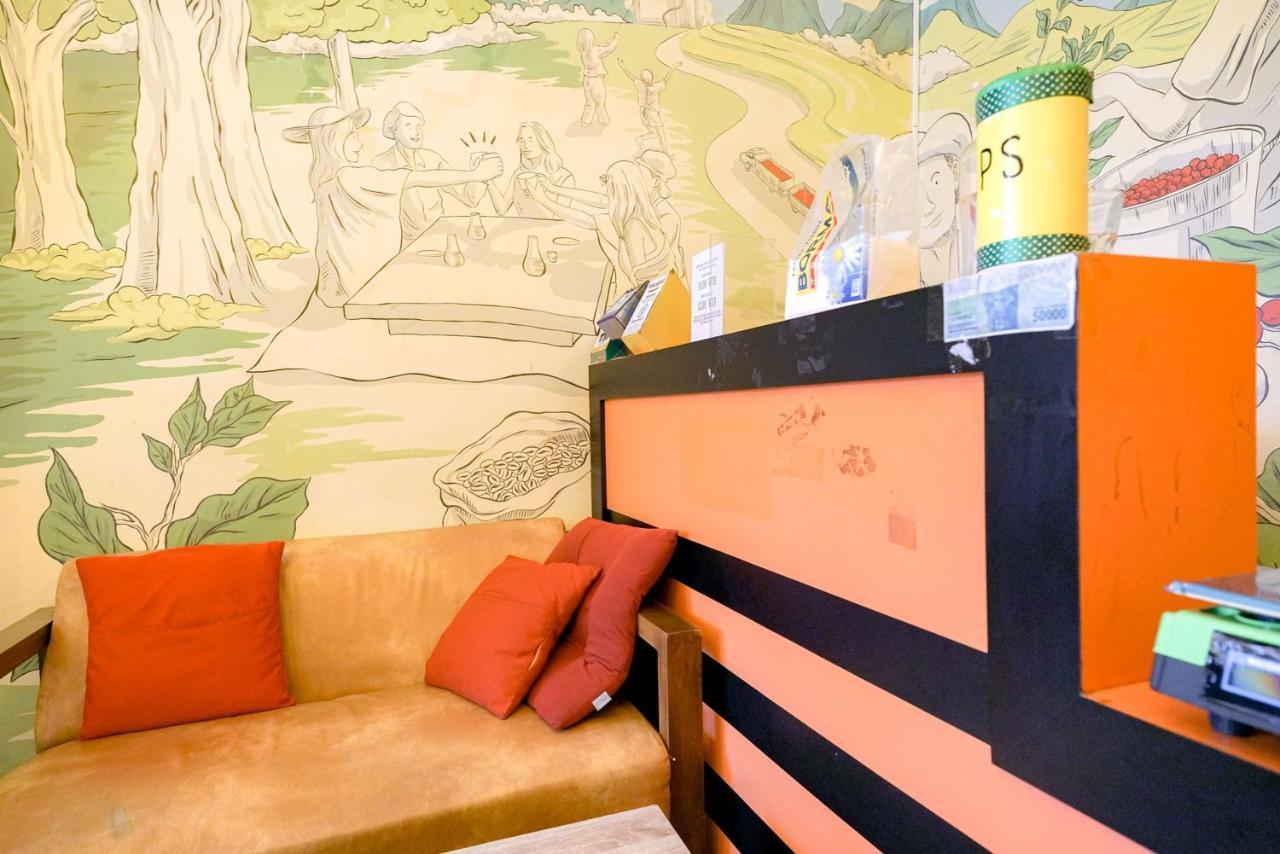 Reddoorz At Buah Batu 5 Hotel Бандунг Екстериор снимка