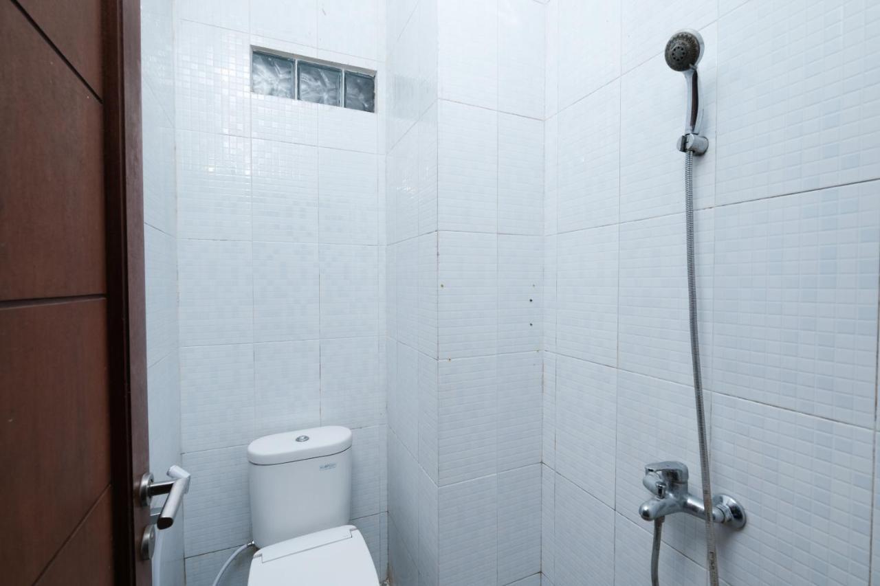 Reddoorz At Buah Batu 5 Hotel Бандунг Екстериор снимка