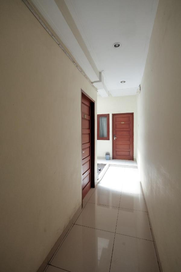 Reddoorz At Buah Batu 5 Hotel Бандунг Екстериор снимка